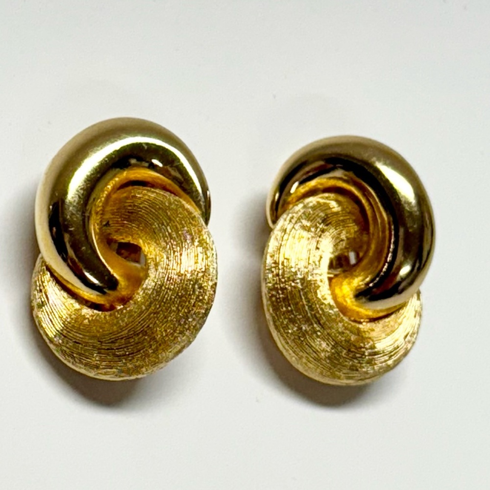 Vintage Christian Dior Gold Tone Interlocking Hoop Clip-On Earrings